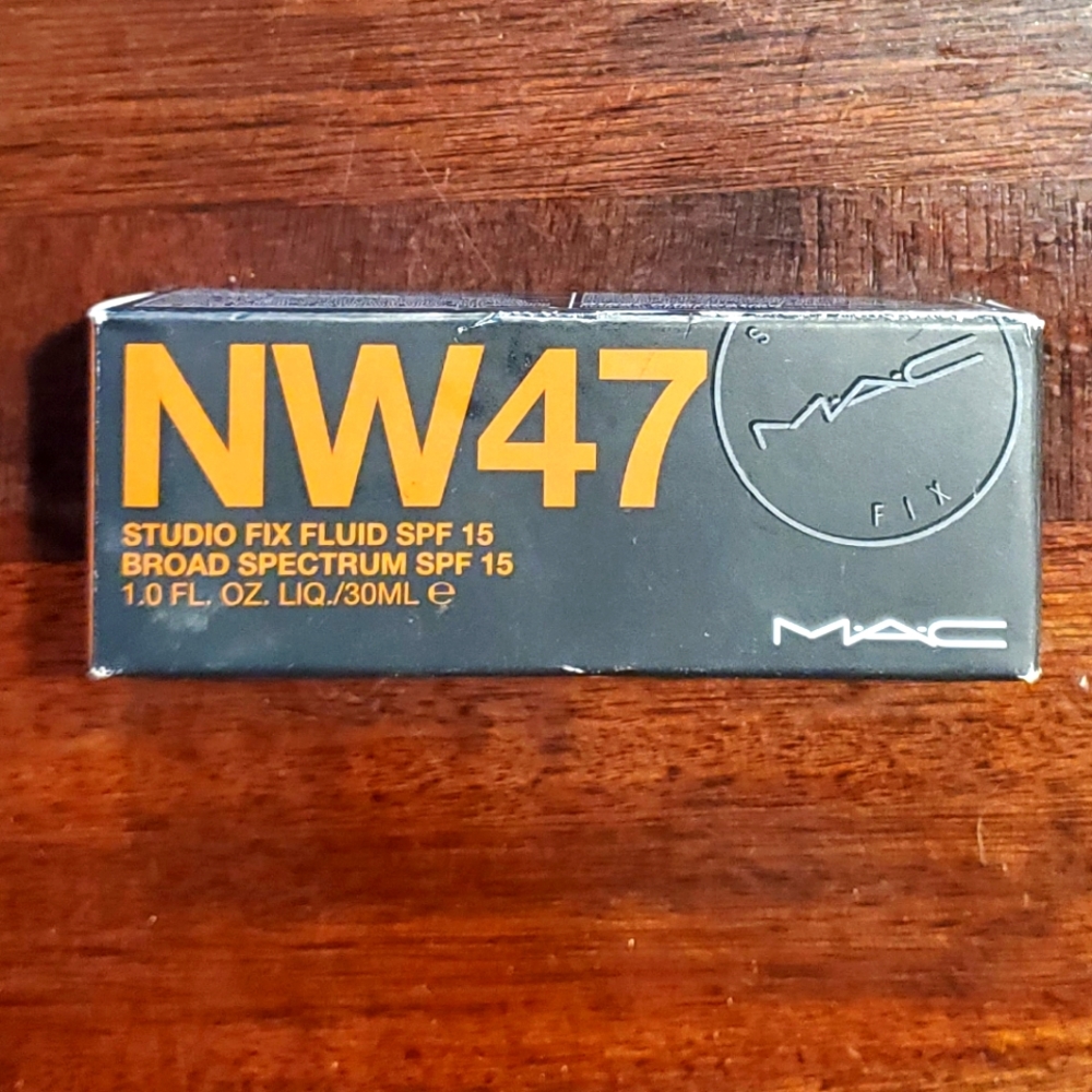 NW47 MAC Studio Fix Fluid Foundation SPF15 New